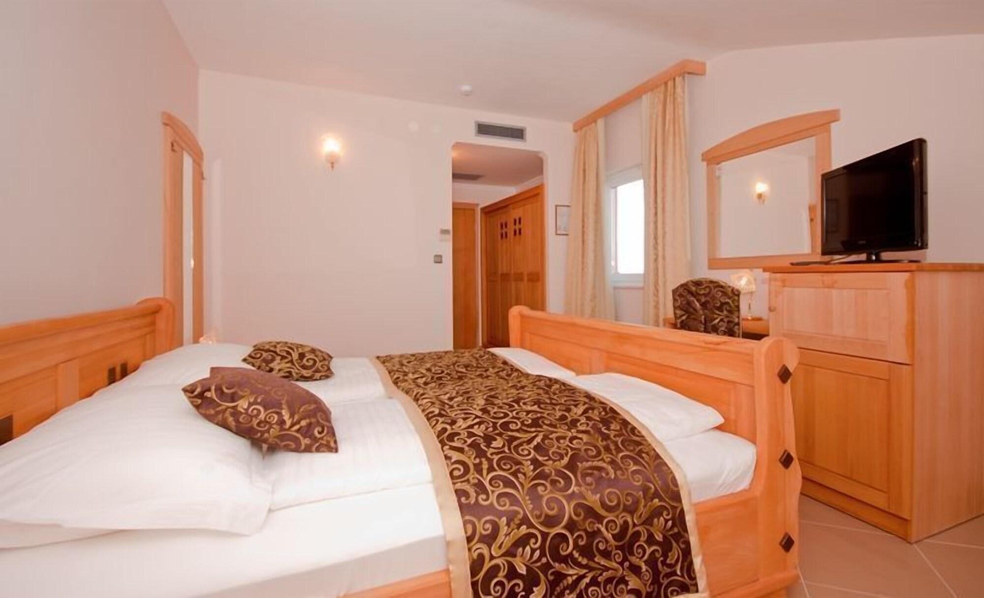 Hotel Miramare Vodice Exterior foto